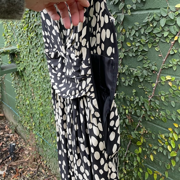Moschino Silk Black & White Dot Dress Size 8 (10) - Picture 4 of 9